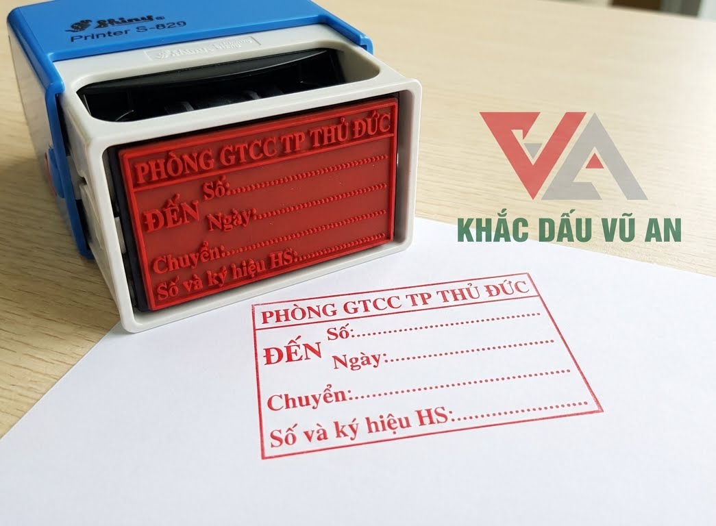 mau dau cong van den