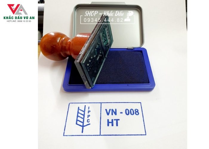 Khắc con dấu vuông (4)